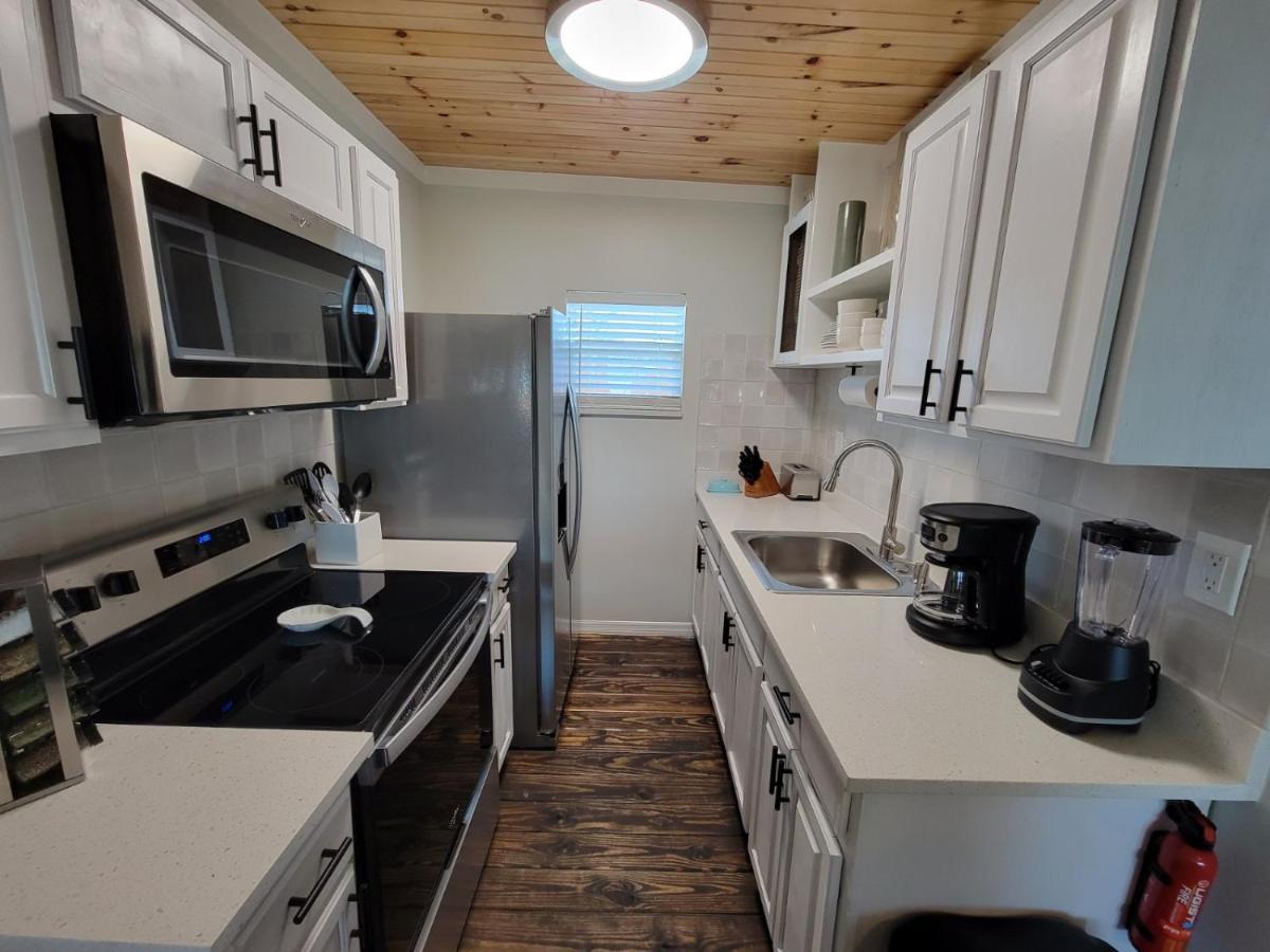 Camp St. Cabanas Unit 4 Tavares Exterior photo